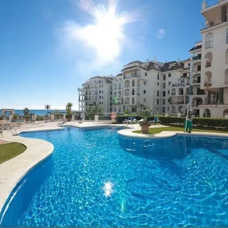 Stunning Views Await You In Marina De La Duquesa